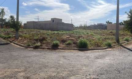 Oportunidade Terreno loteamento Parque das Aguas - Avenida Principal