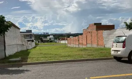 Terreno em condomínio fechado à venda na Rua Martim-Pescador, Jardim Imperial, Cuiabá