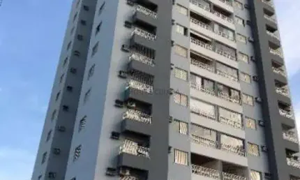 Apartamento Golden Park: 3 quartos, 2 banheiros, 1 suíte.