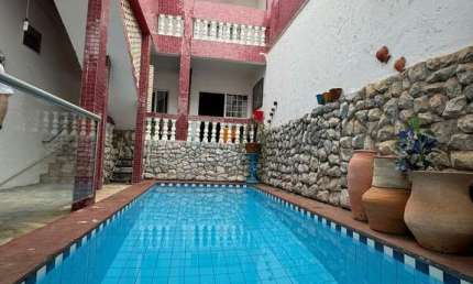 Casa com 3 quartos à venda na Avenida Oito de Abril, sn, Jardim Cuiabá, Cuiabá