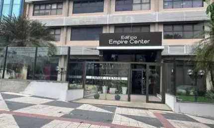 SALA COMERCIAL 42 M2 NA AVENIDA HISTORIADOR RUBENS DE MENDONÇA