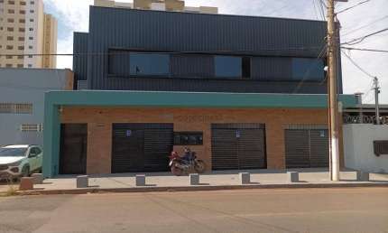 sobrado comercial com excelente localização na Av. principal do bairro morada do