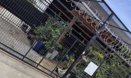 Casa com 3 quartos - Residencial e Comercial - Santa Rosa
