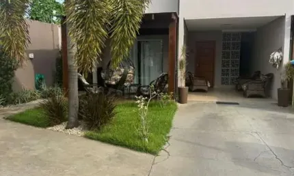 Vendo Sobrado  em  Condomínio Centro Sul de Várzea Grande