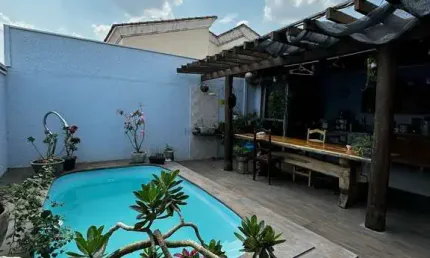 Casa em condomínio fechado com 3 quartos à venda na Rua Itumbiara, Coophema, Cuiabá