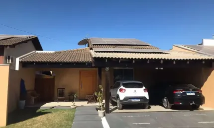 Casa em condomínio fechado com 3 quartos à venda na Avenida Z, 01, Distrito Industrial, Cuiabá