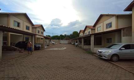 Sobradinho no condomínio fechado no bairro Osmar Cabral na cidade de Cuiabá