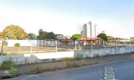 Terreno no centro Norte da cidade de Cuiabá MT, medindo 3.800 M² esquina