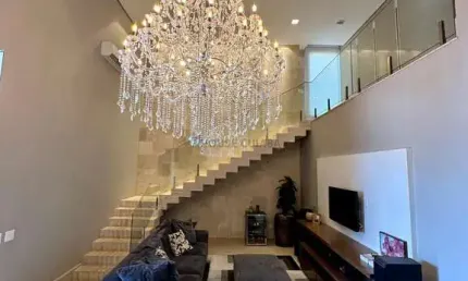 LUXUOSO SOBRADO A VENDA NO CONDOMÍNIO FLORAIS CUIABÁ