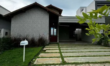 Vende casa com 3 suítes e área gourmet - florais do valle