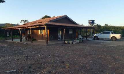 sitio de 14 hectares localizado na região do Distrito da Guia