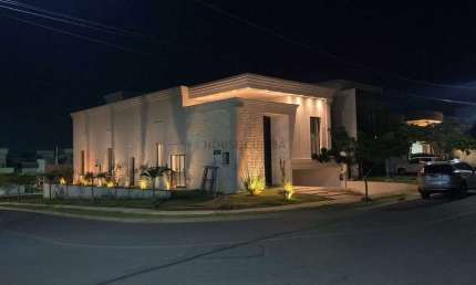 Casa em condomínio fechado com 3 quartos à venda na Rua João de Barro, Sn, Jardim Imperial, Cuiabá