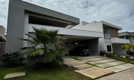 Casa a Venda com 4 Suítes - MOBILIADA - no Florais do Valle