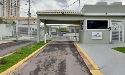 Vendo Casa com 3 Suítes no Condomínio Malibu - Despraiado