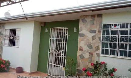 Casa no bairro Wantuil de Freitas na cidade de Cuiabá MT.