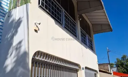 Vendo Lindo Sobrado com 5 quartos no Bairro Dom Aquino