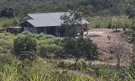 sitio com 130 hectares nas margens da BR 351 na região do manso a 71 km da cidad