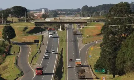 Excelente Laticínio 90 km Itapetininga SP beira rodovia Raposo Tavares