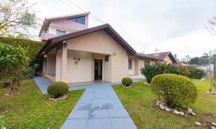 Casa de Rua com 4 dormitórios à venda, 167 m² por R$ 1.190.000 - Mossunguê - Curitiba/PR