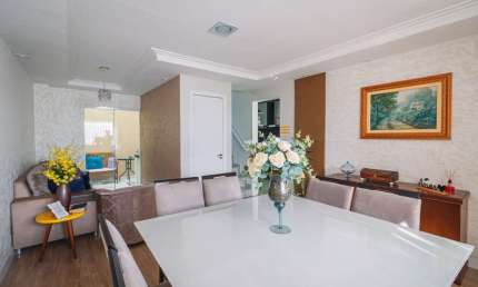 Sobrado de Rua, Semi mobiliado com Ático e 3 quartos à venda, 131 m² - Campo Comprido - Curitiba/PR