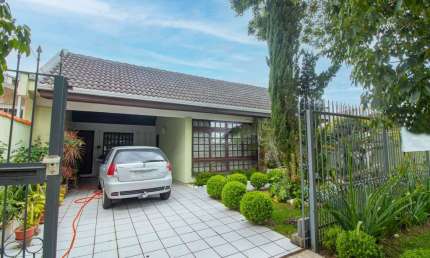 Casa Térrea de Rua com 4 dormitórios à venda, 123 m² - São Braz - Curitiba/PR