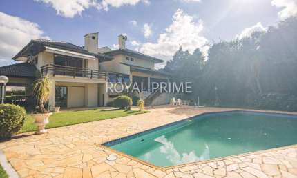 Casa Mobiliada em Condomínio com Quintal, Piscina e 4 quartos para alugar, 215 m² - Santa Felicidade - Curitiba/PR