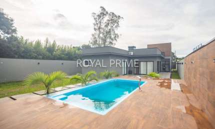 Casa de Rua com Edícula, Piscina e 3 quartos à venda - 270 m2 - Jardim das Acácias, Quatro Barras-PR