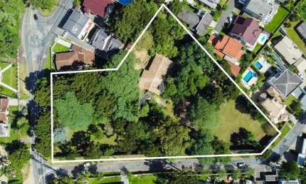 Terreno à Venda c/ 8.458m² - Zoneamento ZR2 no Cascatinha, em Curitiba/Pr
