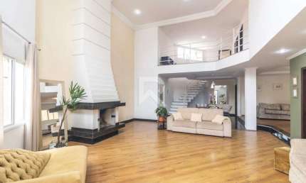 Casa Alto Padrão para Locação – 4 Quartos, 5 Banheiros, 5 Vagas – São Braz, Curitiba