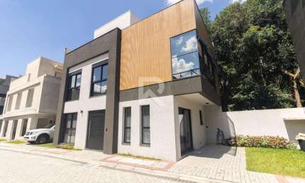 Casa com Terraço, 3 Quartos, Locação, 134 m² - Santa Felicidade - Curitiba/PR