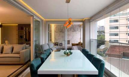 Apartamento Mobiliado c/ ambientes integrados, 4 suítes e 255m² no Ecoville p/ Locação - Curitiba/Pr