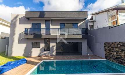 Casa Térrea com Jardim + Piscina Aquecida, 3 Suítes, 4 Vagas à venda – Mossunguê - Curitiba/PR