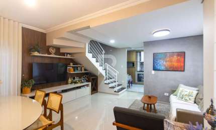 Sobrado em Condomínio com Ático Versátil, 3 Quartos, 2 Vagas à Venda, 123 m² - Santo Inácio - Curitiba/PR