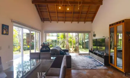 Casa com amplo terreno, 2 quartos, 80m² - Campininha - Quatro Barras/PR -