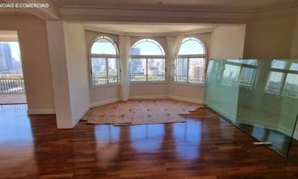Apartamento com 4 suítes 5 vagas a venda no Panamby