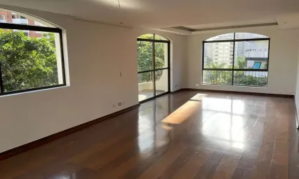 Apartamento com 3 dormitórios 3 vagas a venda em Moema