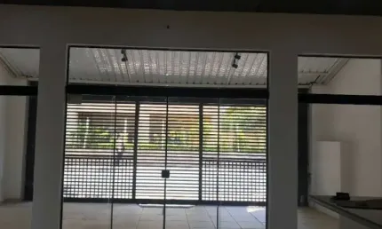 Casa comercial ou Residencial a venda na Chácara Santo Antônio