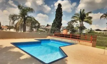 Casa com 3 suítes 6 vagas a venda no Planalto Paulista