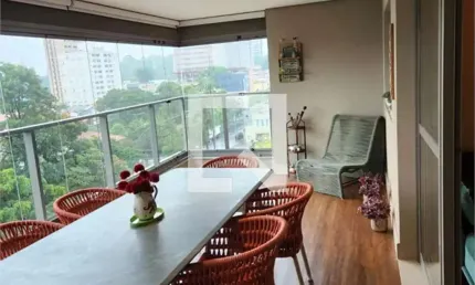 Apartamento com 3 dormitórios 2 vagas na Chácara Santo Antônio