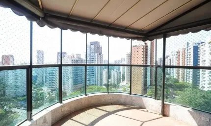 Apartamento com 4 suítes 4 vagas a venda no Morumbi