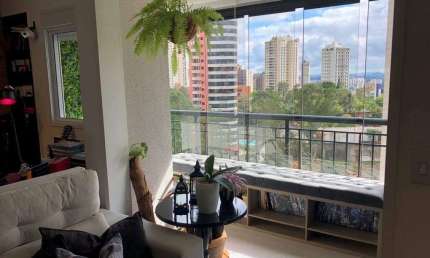 Apartamento com 2 dormitórios 1 vaga a venda no Morumbi