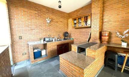 Casa com 3 dormitórios 2 vagas a venda no Parque Arariba