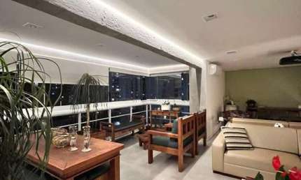 Apartamento com 4 suítes 4 vagas a venda no Panamby