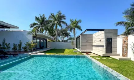 Casa de Alto Padrão no Guarujá com 6 Suítes 6 Vagas a venda na Praia de Acapulco