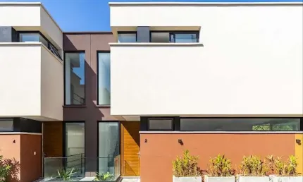 Casa de Condomínio com 4 suítes 4 vagas a venda na Chácara Flora