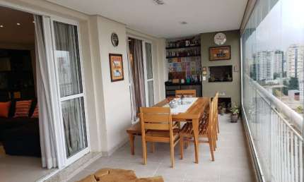 Apartamento com 4 suítes 4 vagas a venda na Vila Andrade