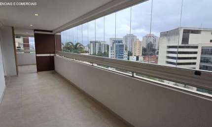 Apartamento com 04 suítes 04 vagas a venda no Panamby