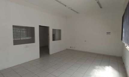 CASA NA CHÁCARA INGLESA  - Casa comercial com 16 salas 6 vagas a venda na Chácara Inglesa !