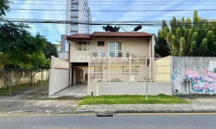 Sobrado 140m² - 04 dormitórios - centro - são josé dos pinhais - pr