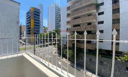Cobertura para venda no Alto dos Passos com 4 quartos, sendo 2 suítes, 2 amplas salas, copa , cozinha, lavanderia, banheiro social, terraço privativo.